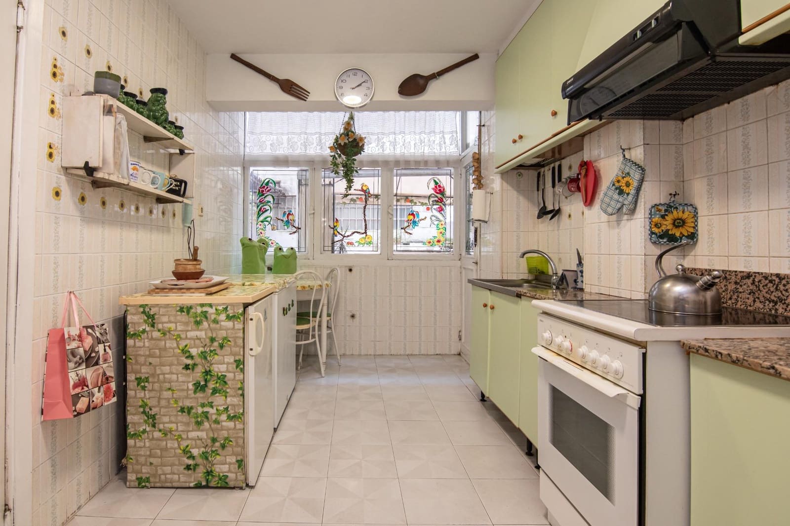 5 slaapkamer Flat te koop in A Coruna stad - € 265.000 (Ref: 9998911)