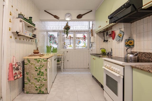 5 soverom Leilighet til salgs i La Coruña by - € 265 000 (Ref: 9998911)