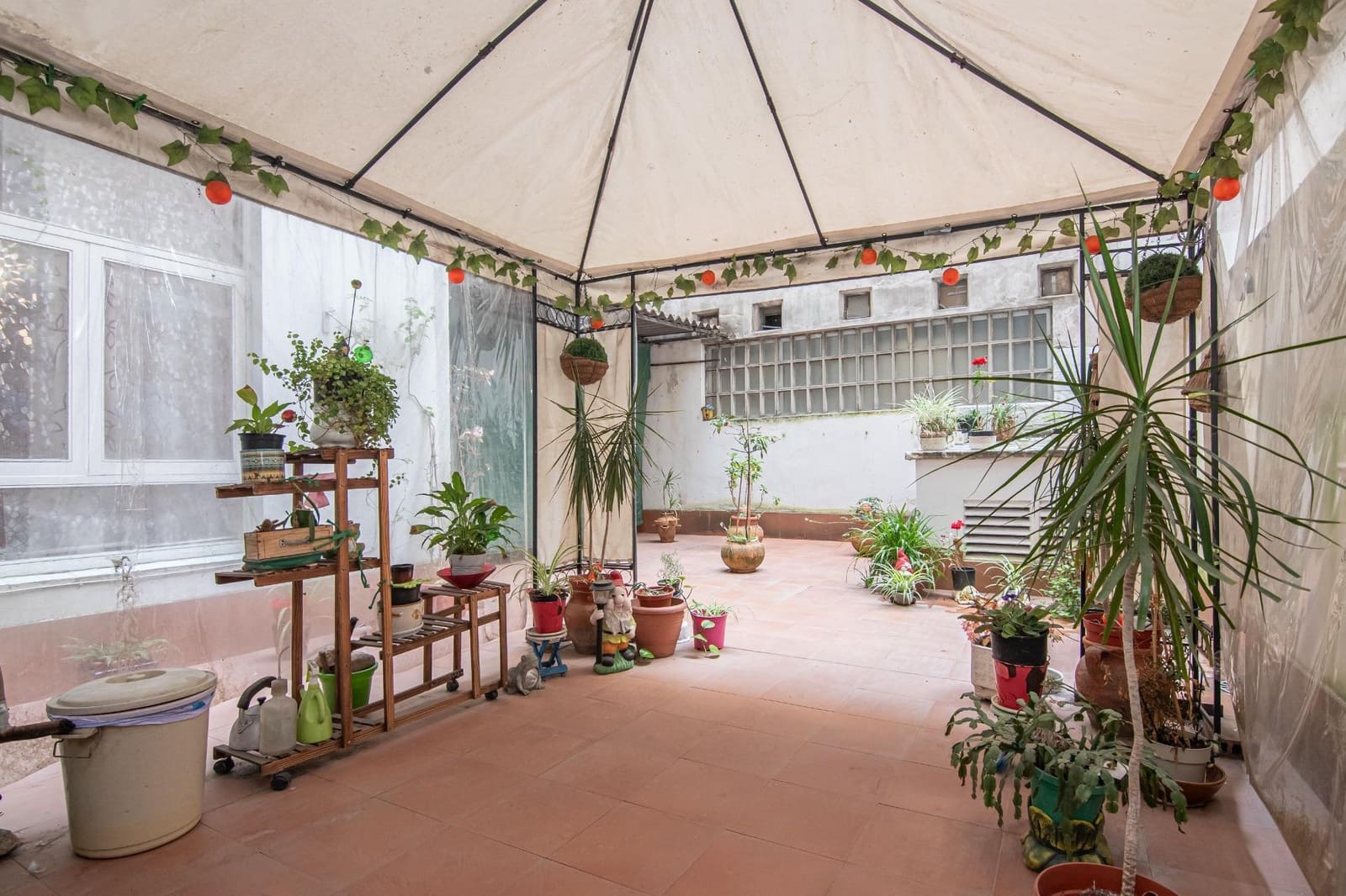 5 slaapkamer Flat te koop in A Coruna stad - € 265.000 (Ref: 9998911)