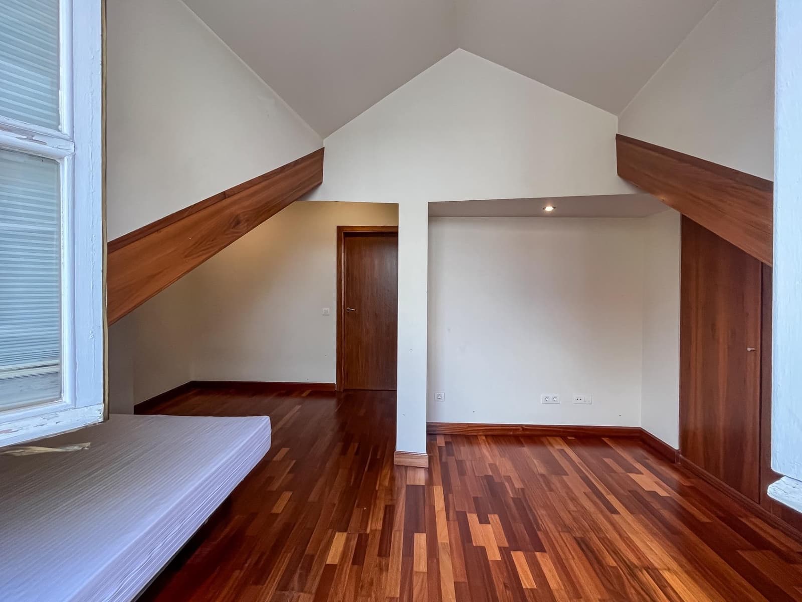 2 quarto Penthouse para venda em Corunha cidade - 360 000 € (Ref: 9999680)