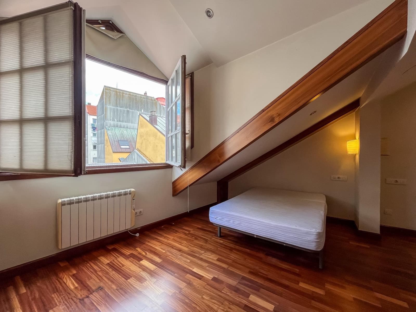 2 quarto Penthouse para venda em Corunha cidade - 360 000 € (Ref: 9999680)