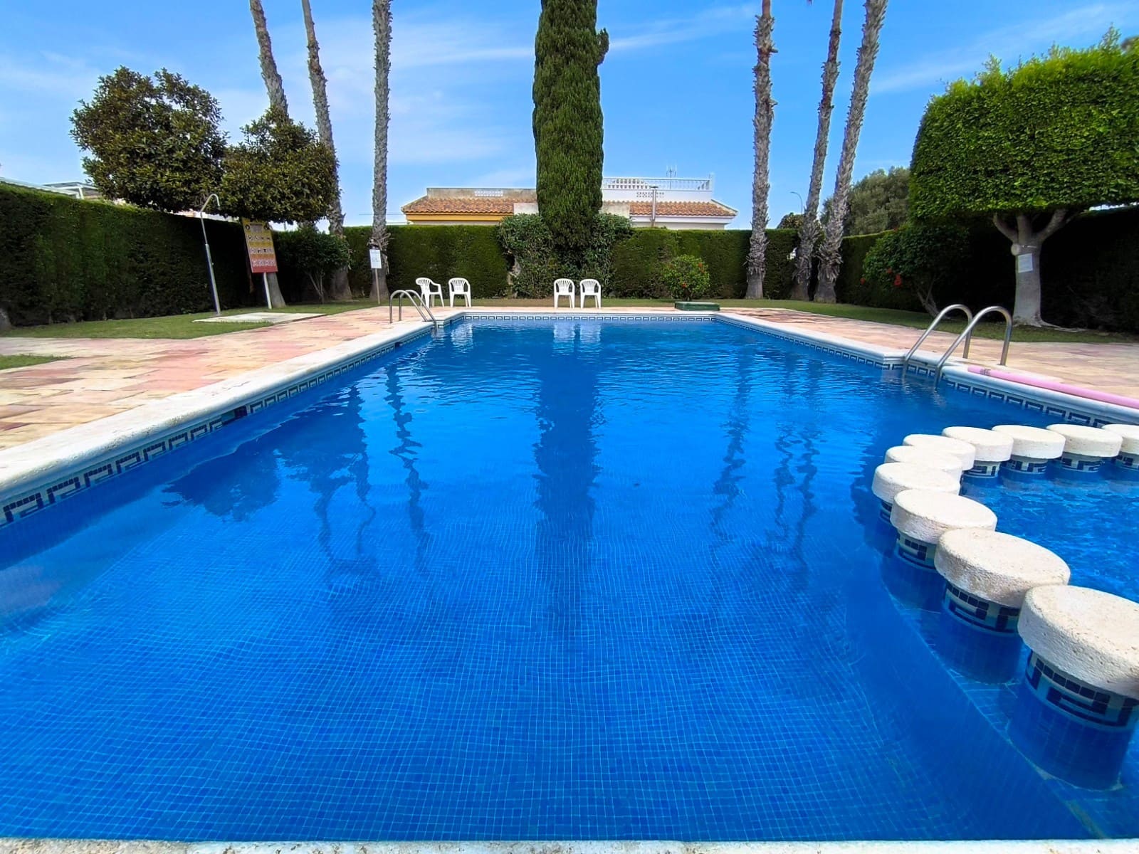 2 bedroom Semi-detached Villa for sale in Los Narejos with pool - € 219,000 (Ref: 10019794)