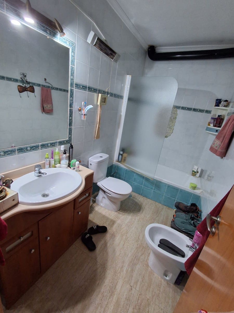 5 soveværelse Byhus til salg i San Pedro del Pinatar med garage - € 335.000 (Ref: 10163221)