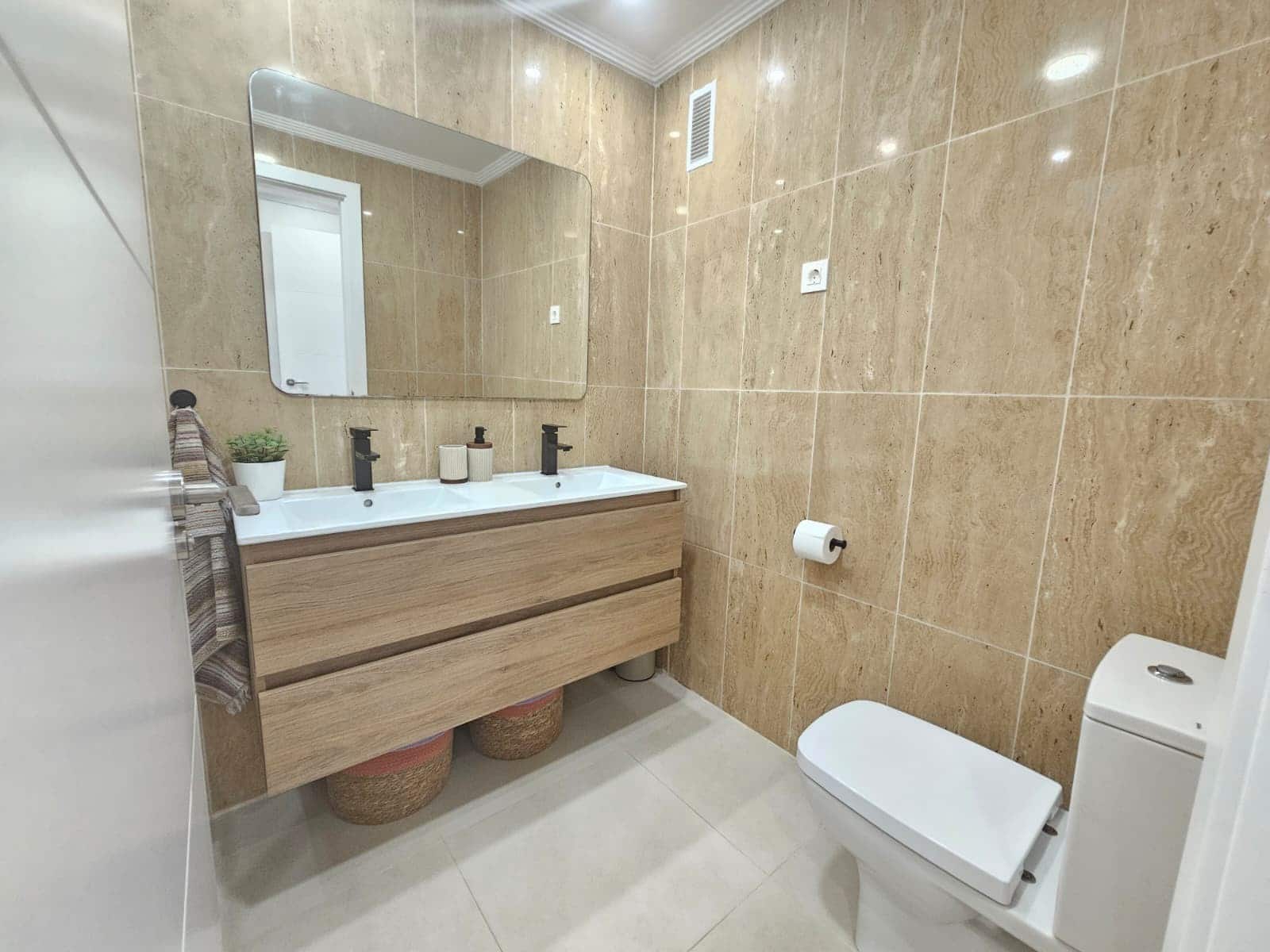 3 soverom Leilighet til salgs i Los Alcazares med svømmebasseng garasje - € 274 900 (Ref: 10181638)