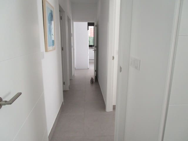 2 soverom Villa til salgs i Pilar de la Horadada med svømmebasseng garasje - € 385 000 (Ref: 4105873)