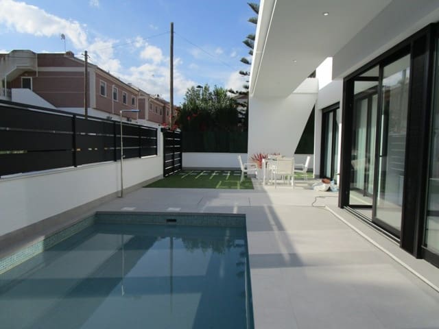 2 soverom Villa til salgs i Pilar de la Horadada med svømmebasseng garasje - € 385 000 (Ref: 4105873)