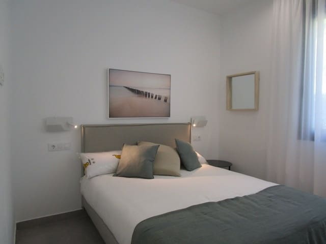 2 soverom Villa til salgs i Pilar de la Horadada med svømmebasseng garasje - € 385 000 (Ref: 4105873)