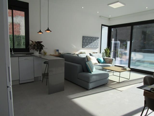 2 soverom Villa til salgs i Pilar de la Horadada med svømmebasseng garasje - € 385 000 (Ref: 4105873)