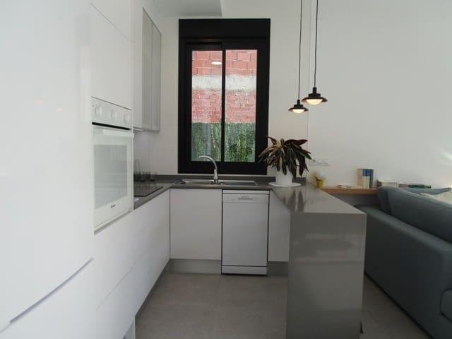 2 soverom Villa til salgs i Pilar de la Horadada med svømmebasseng garasje - € 385 000 (Ref: 4105873)