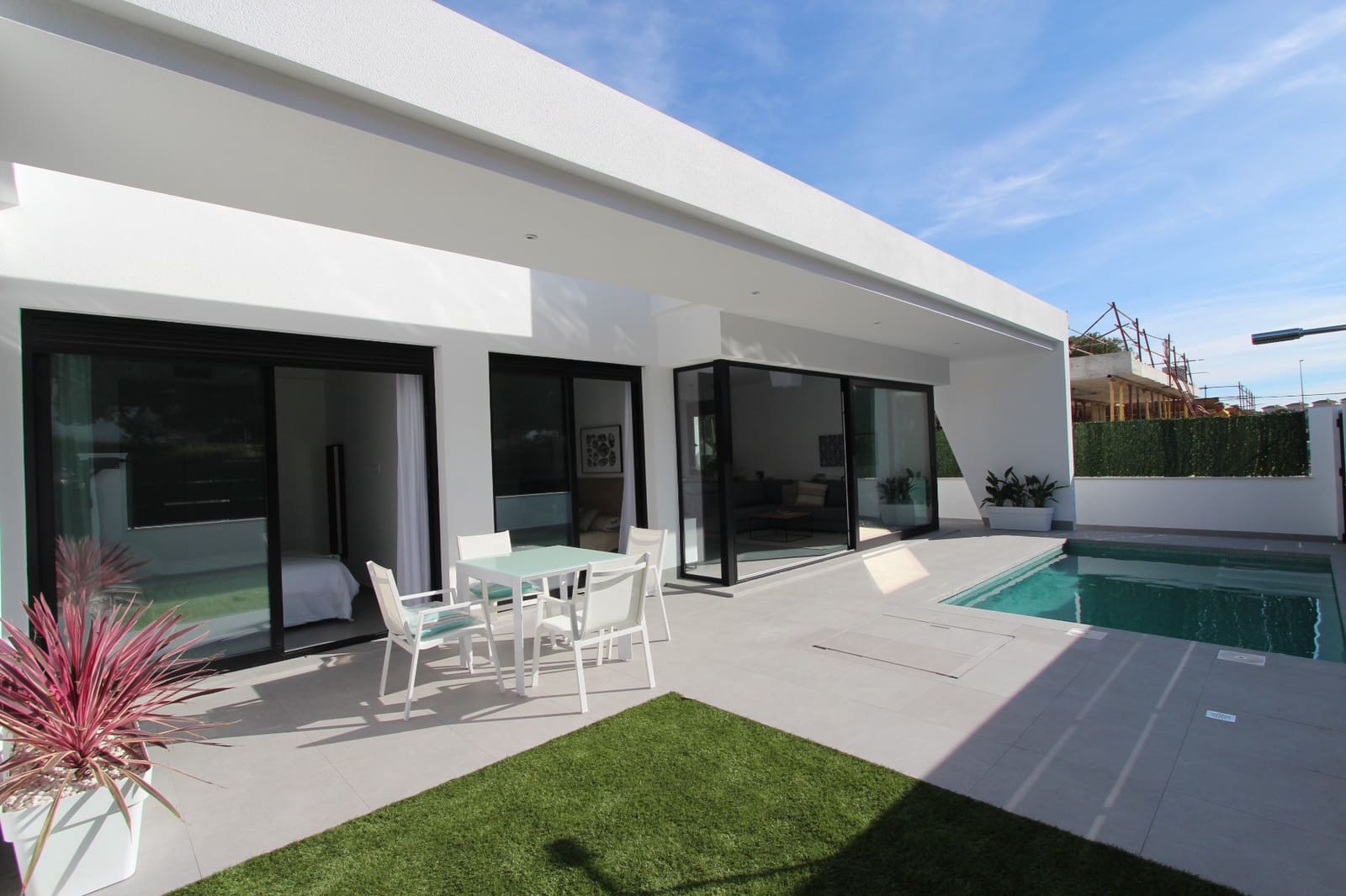 3 bedroom Villa for sale in Pinar de Campoverde with pool garage - € 385,000 (Ref: 6147923)