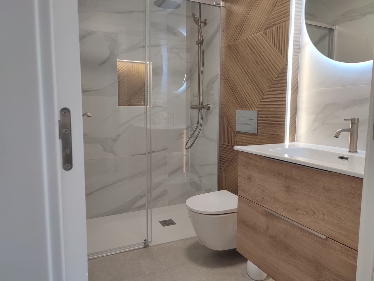 Apartamento de 2 habitaciones en Pilar de la Horadada en venta con piscina garaje - 264.900 € (Ref: 7468903)