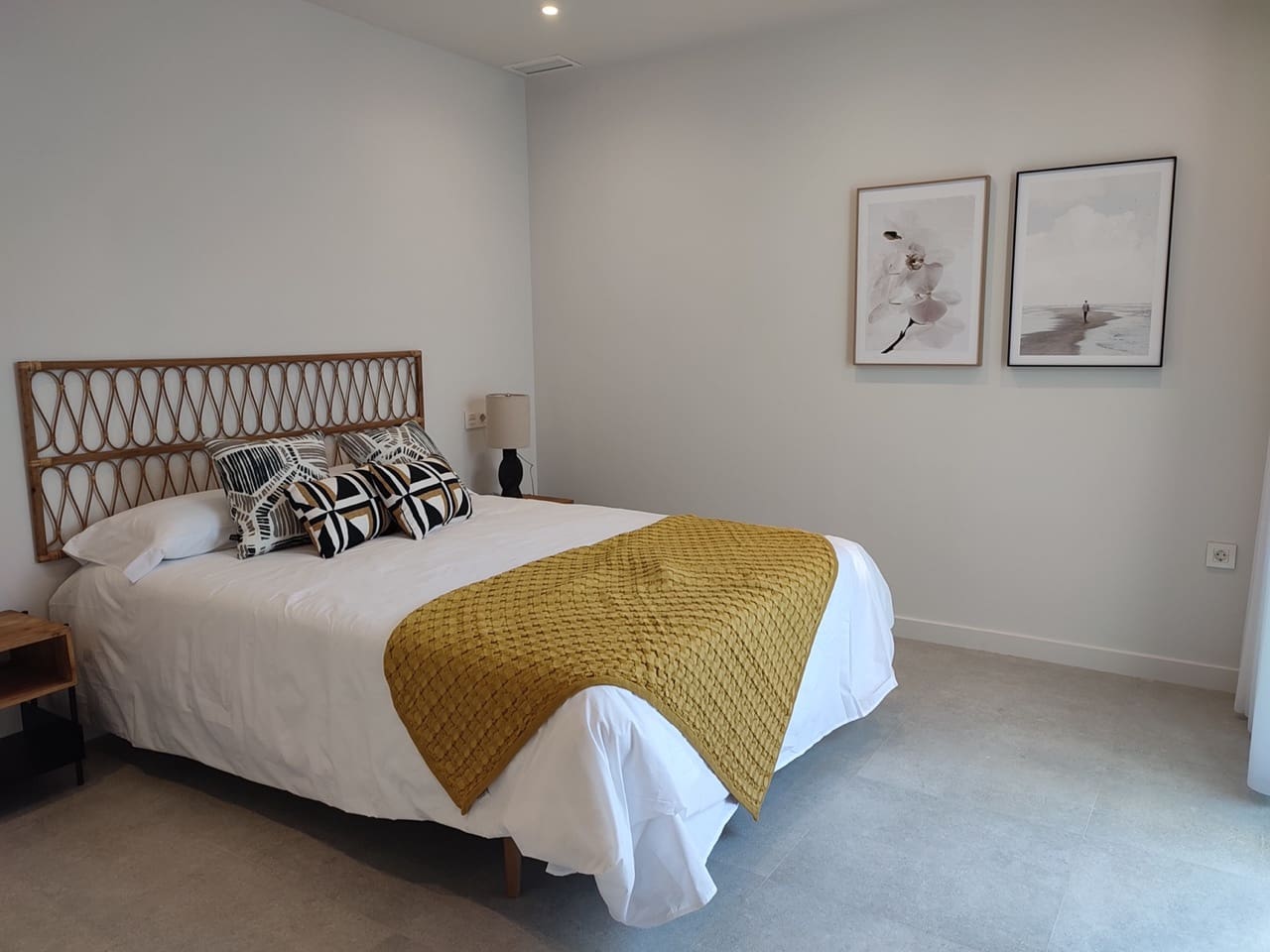 Apartamento de 2 habitaciones en Pilar de la Horadada en venta con piscina garaje - 264.900 € (Ref: 7468903)