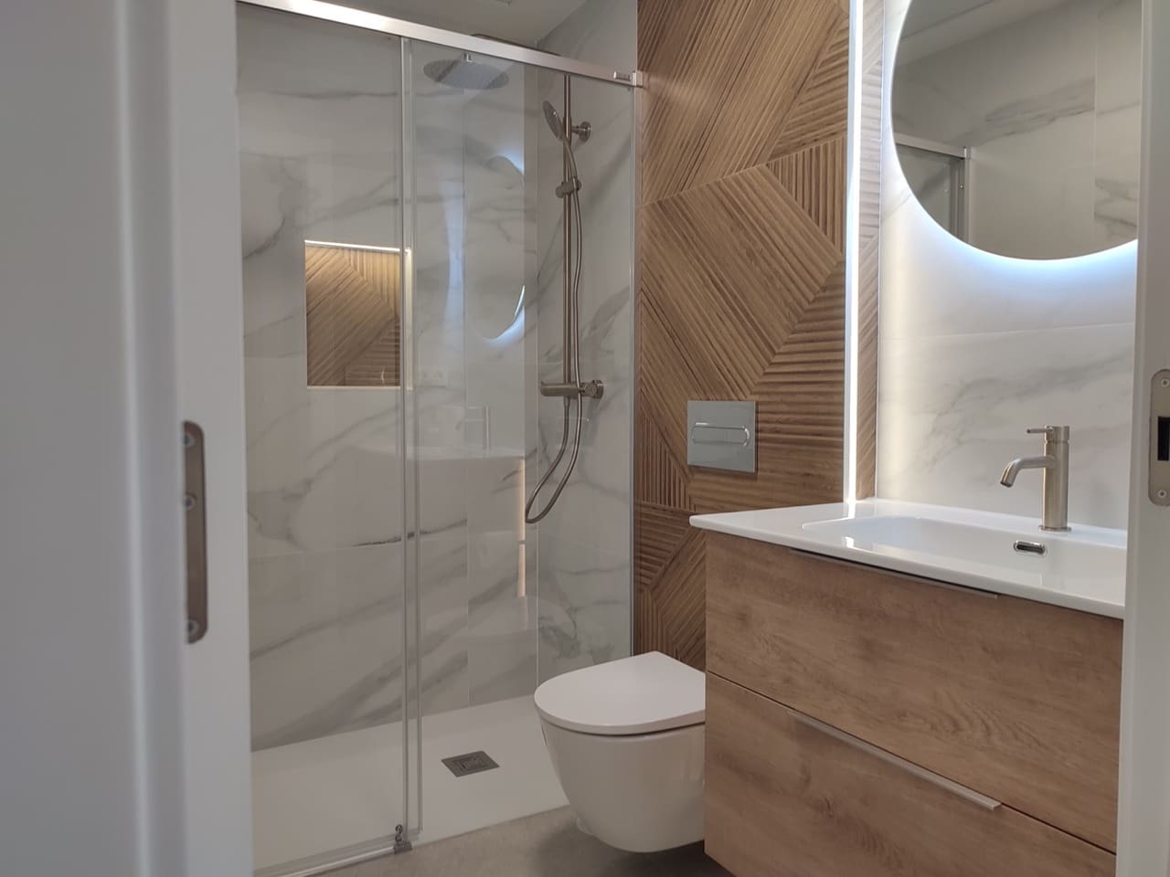 Apartamento de 2 habitaciones en Pilar de la Horadada en venta con piscina garaje - 264.900 € (Ref: 7468903)