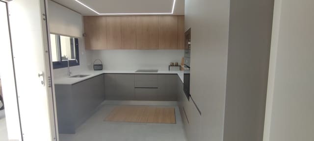 Apartamento de 2 habitaciones en Pilar de la Horadada en venta con piscina garaje - 264.900 € (Ref: 7468903)