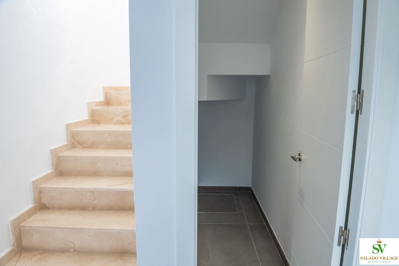 3 chambre Villa/Maison à vendre à Los Alcazares avec piscine garage - 395 000 € (Ref: 7921869)