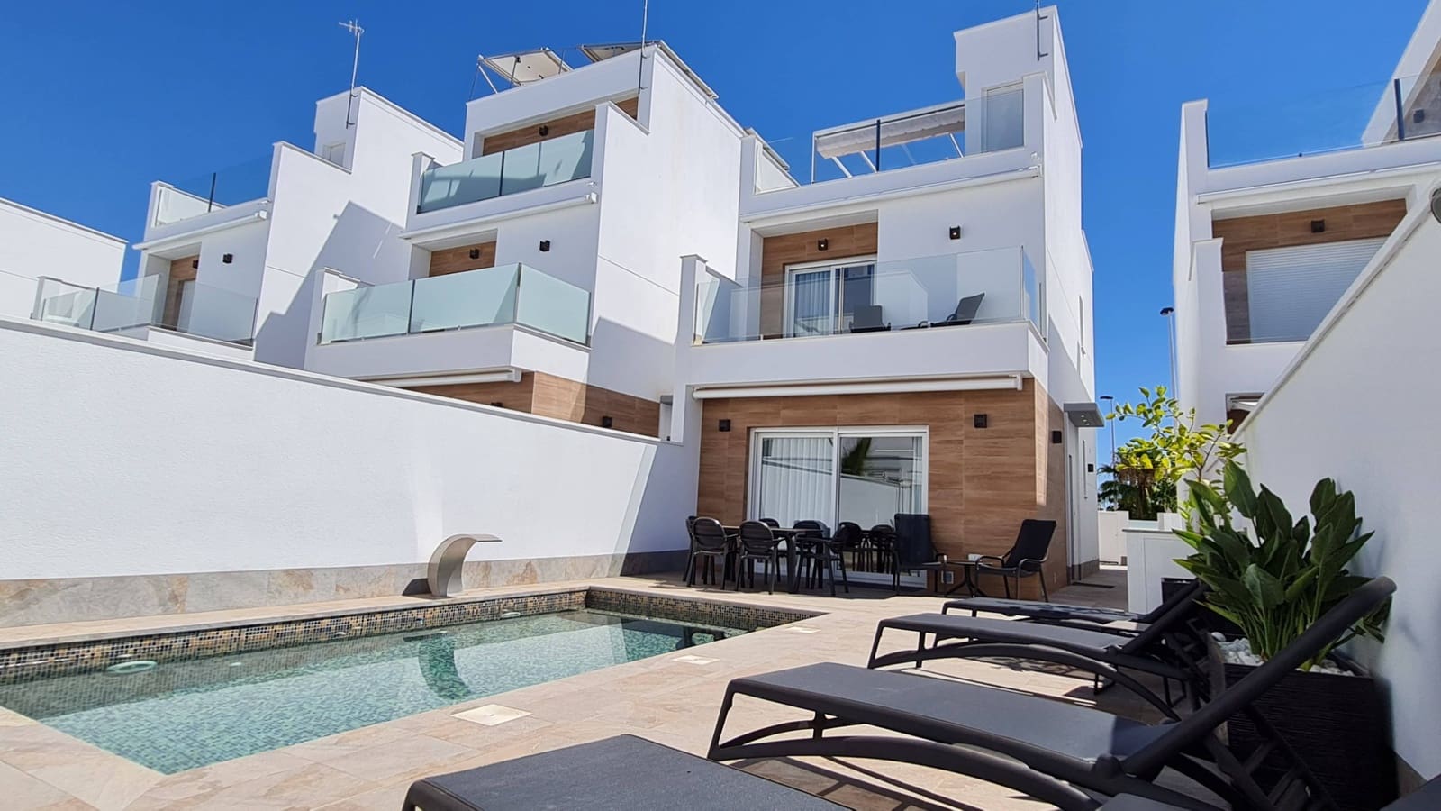3 Zimmer Villa zu verkaufen in San Pedro del Pinatar mit Pool - 399.000 € (Ref: 8444208)