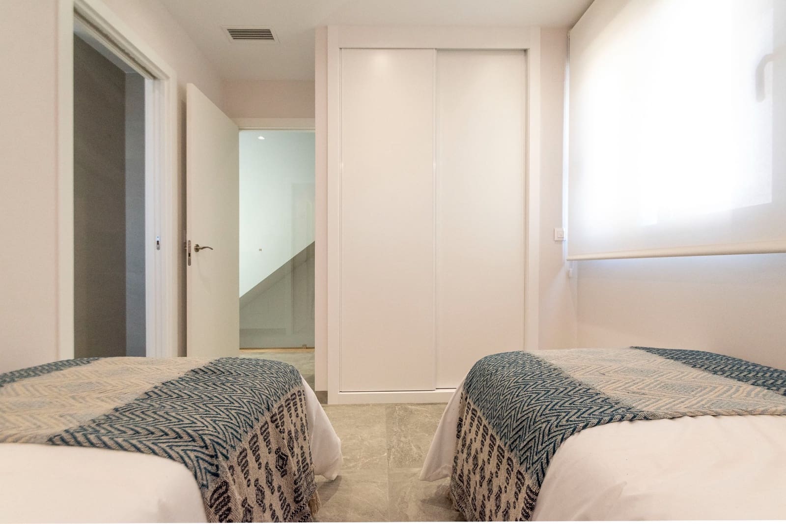 3 bedroom Villa for sale in Pilar de la Horadada with pool garage - € 519,900 (Ref: 8448892)