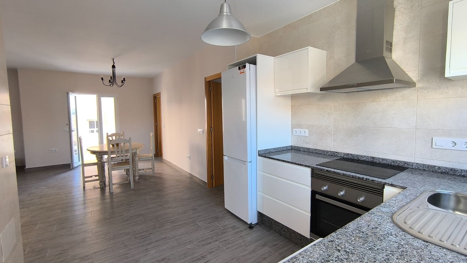 2 bedroom Apartment for sale in Los Alcazares - € 159,000 (Ref: 8736588)