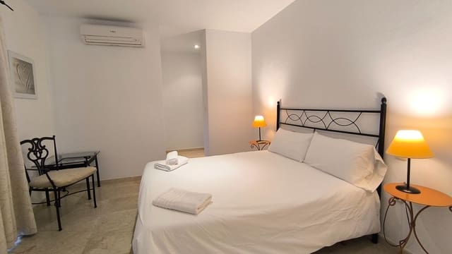 Apartamento de 3 habitaciones en Los Alcázares en venta con piscina - 259.900 € (Ref: 8754701)