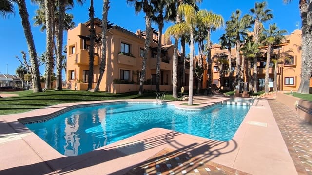 Apartamento de 3 habitaciones en Los Alcázares en venta con piscina - 259.900 € (Ref: 8754701)