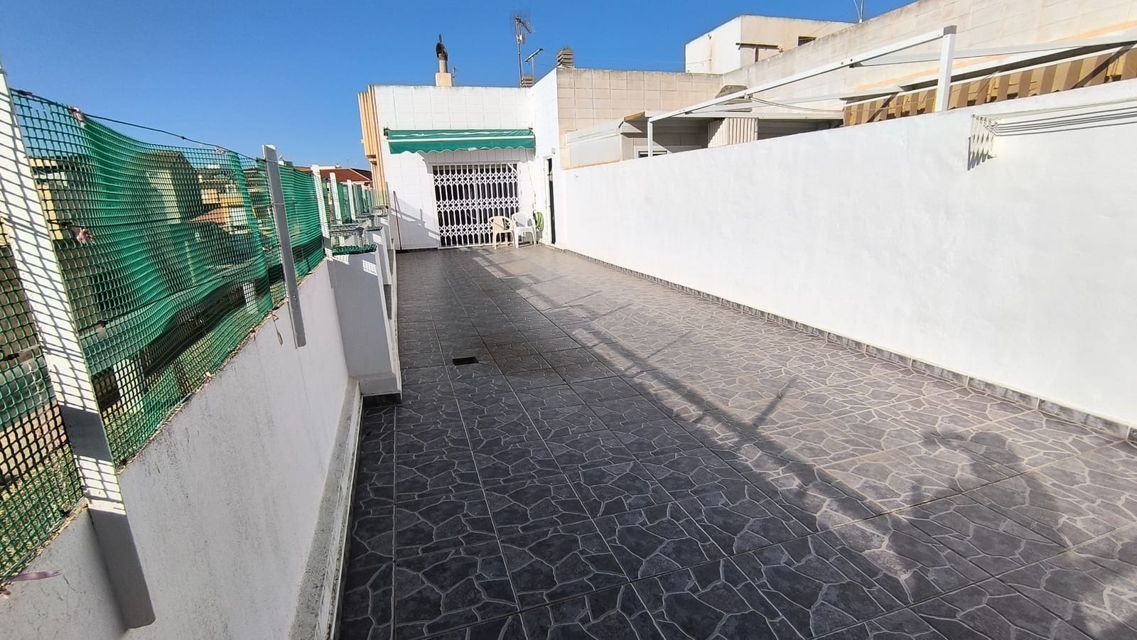 3 bedroom Apartment for sale in Los Alcazares with garage - € 195,000 (Ref: 8780801)