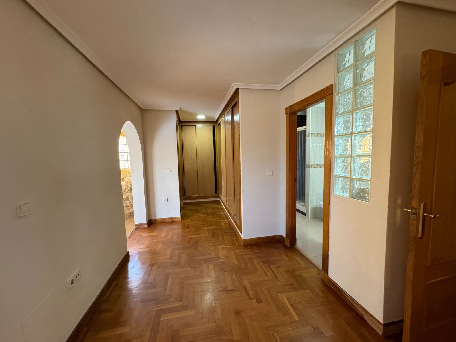 6 soverom Villa til salgs i Los Narejos med svømmebasseng garasje - € 599 000 (Ref: 8784367)