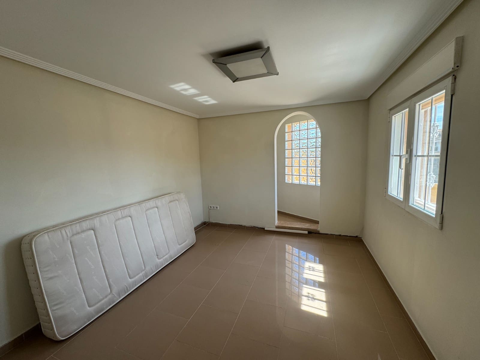 6 soverom Villa til salgs i Los Narejos med svømmebasseng garasje - € 599 000 (Ref: 8784367)