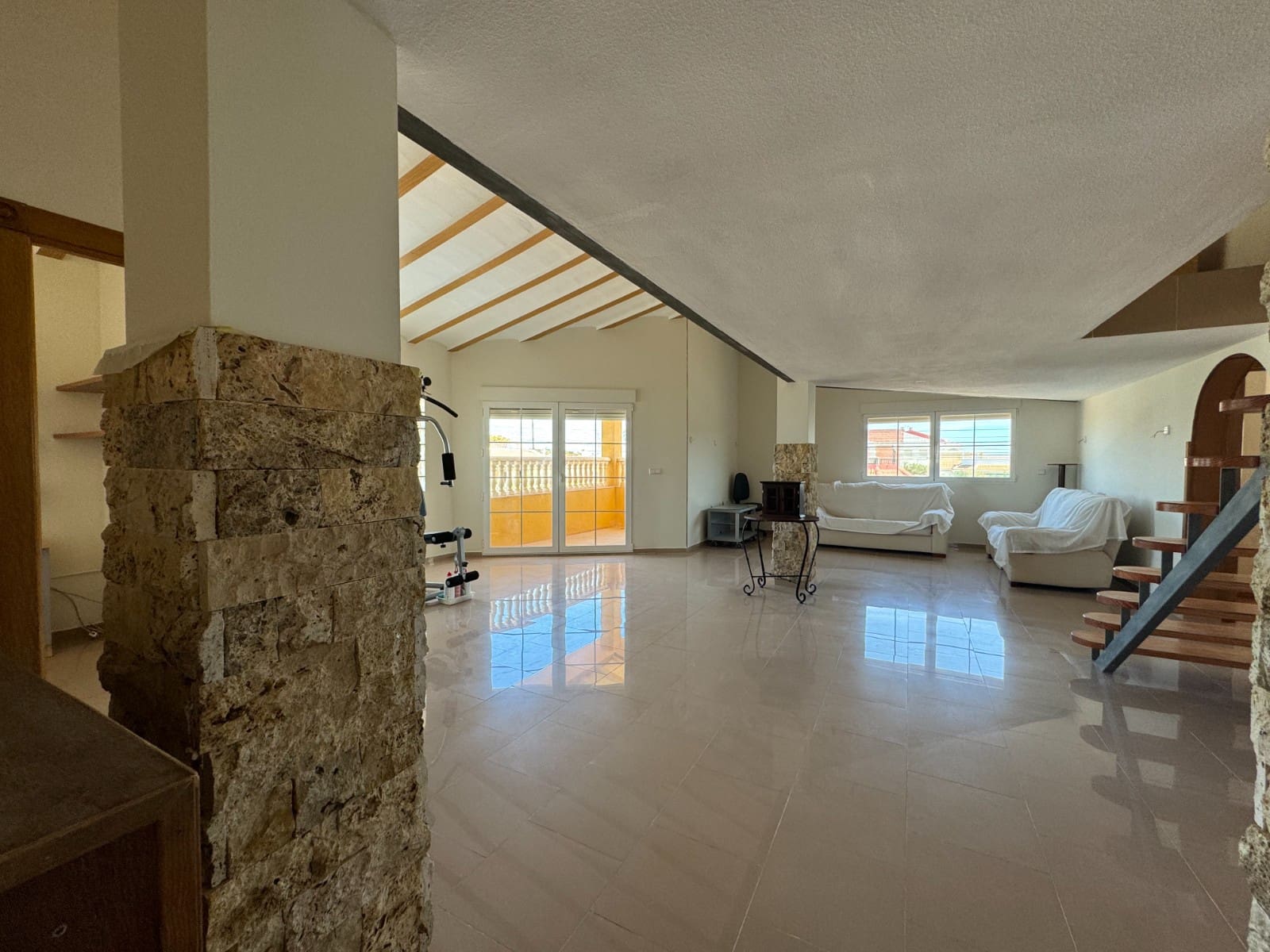 6 soverom Villa til salgs i Los Narejos med svømmebasseng garasje - € 599 000 (Ref: 8784367)