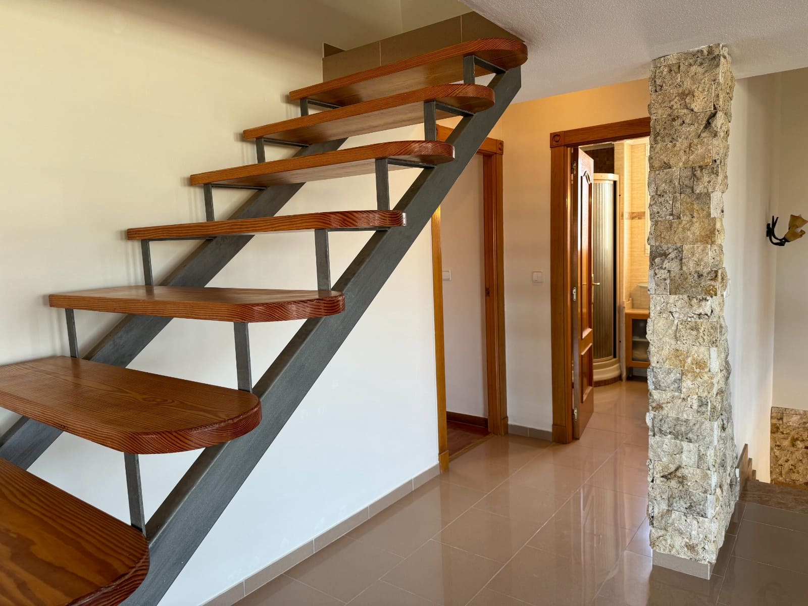 6 soverom Villa til salgs i Los Narejos med svømmebasseng garasje - € 599 000 (Ref: 8784367)