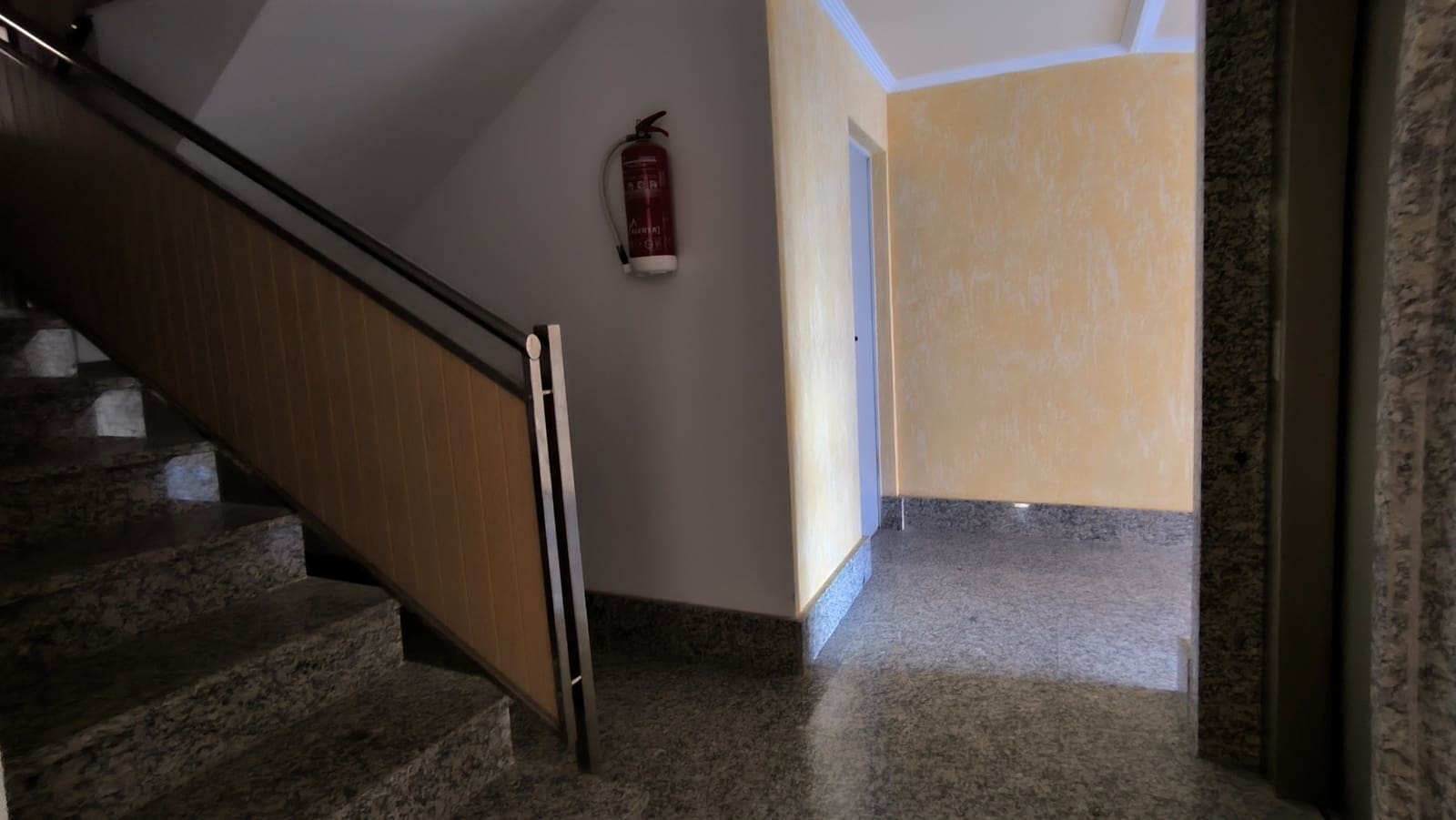 3 Zimmer Apartment zu verkaufen in Los Alcazares - 190.000 € (Ref: 8936058)