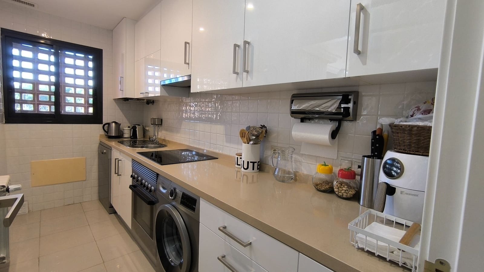 3 bedroom Apartment for sale in Los Alcazares with pool - € 245,000 (Ref: 8947547)