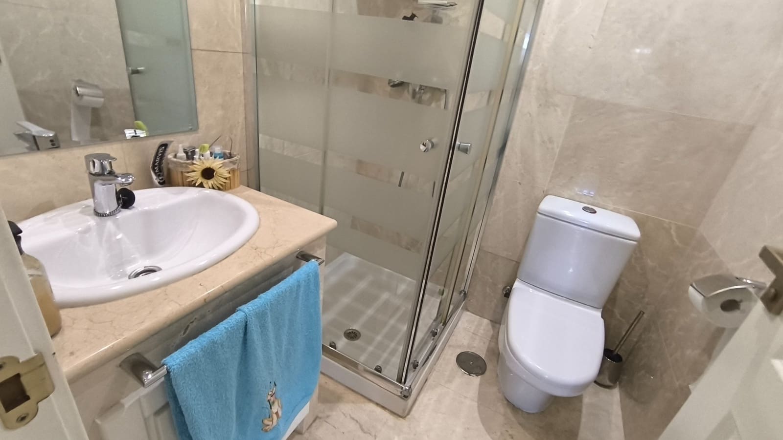 3 bedroom Apartment for sale in Los Alcazares with pool - € 245,000 (Ref: 8947547)