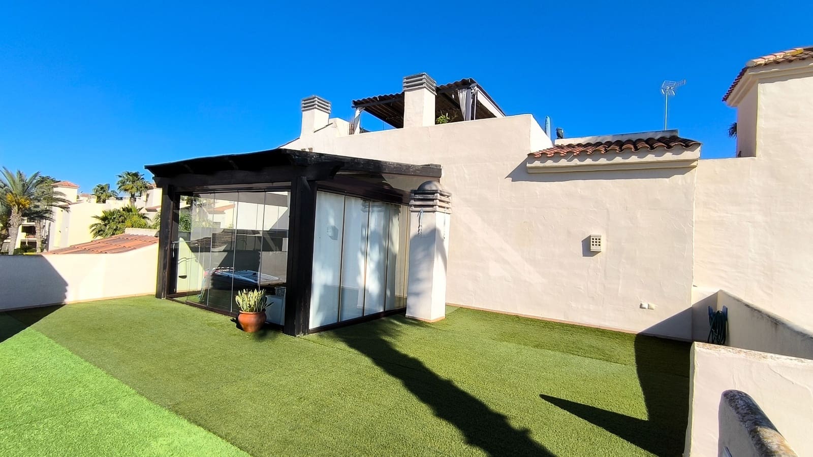 3 bedroom Apartment for sale in Los Alcazares with pool - € 245,000 (Ref: 8947547)