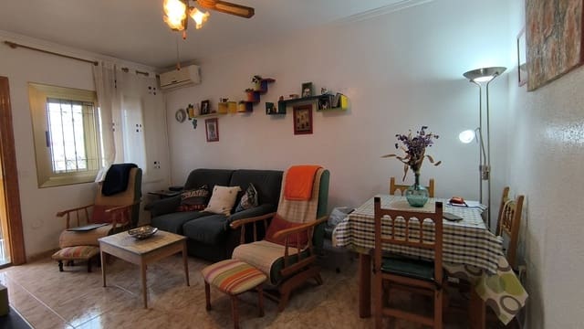 Apartamento de 2 habitaciones en Los Alcázares en venta - 110.000 € (Ref: 8953459)