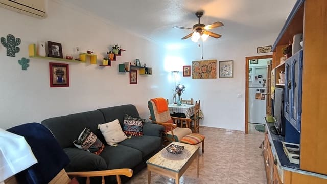 Apartamento de 2 habitaciones en Los Alcázares en venta - 110.000 € (Ref: 8953459)