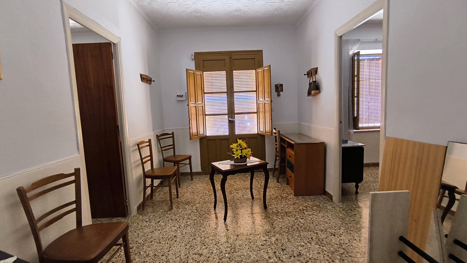 4 bedroom Finca/Country House for sale in El Mirador with pool - € 145,000 (Ref: 9008423)