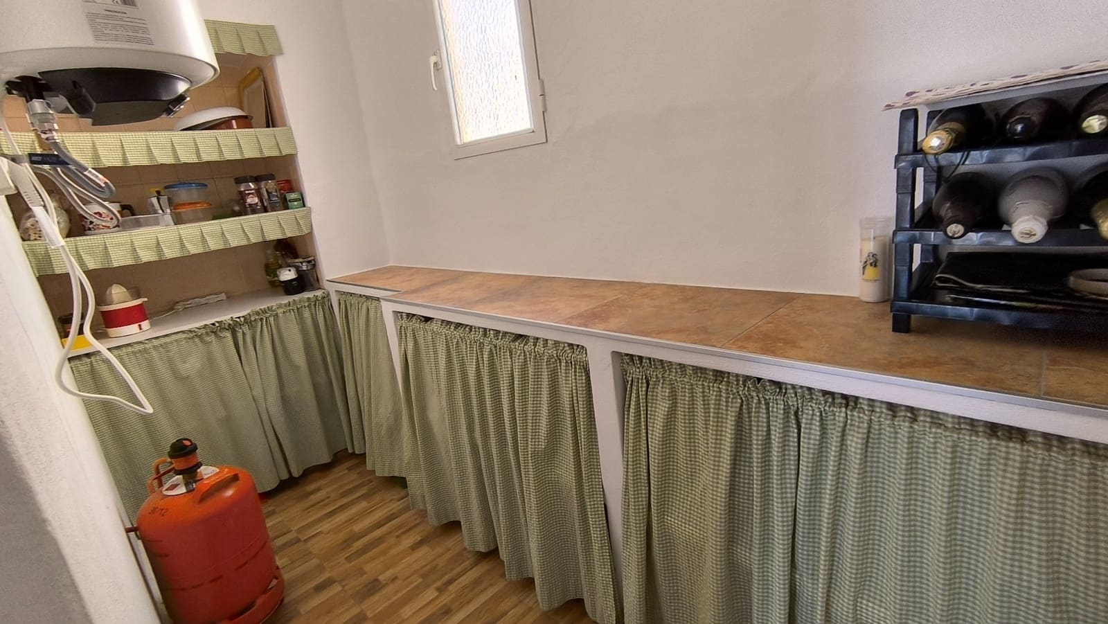 4 bedroom Finca/Country House for sale in El Mirador with pool - € 145,000 (Ref: 9008423)