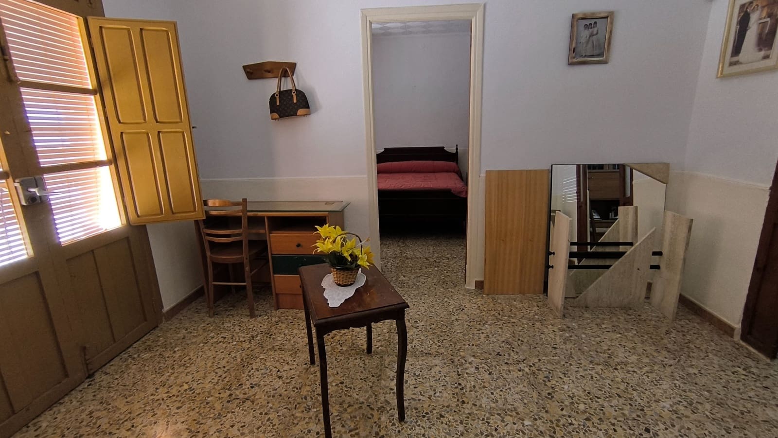 4 bedroom Finca/Country House for sale in El Mirador with pool - € 145,000 (Ref: 9008423)