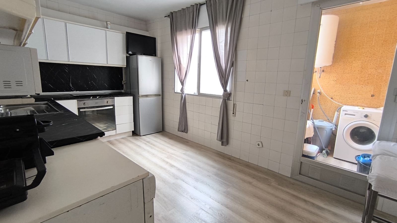 3 bedroom Flat for sale in Los Alcazares with pool garage - € 105,000 (Ref: 9061700)