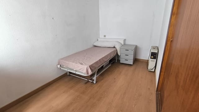 3 bedroom Flat for sale in Los Alcázares with pool garage - € 105,000 (Ref: 9061700)