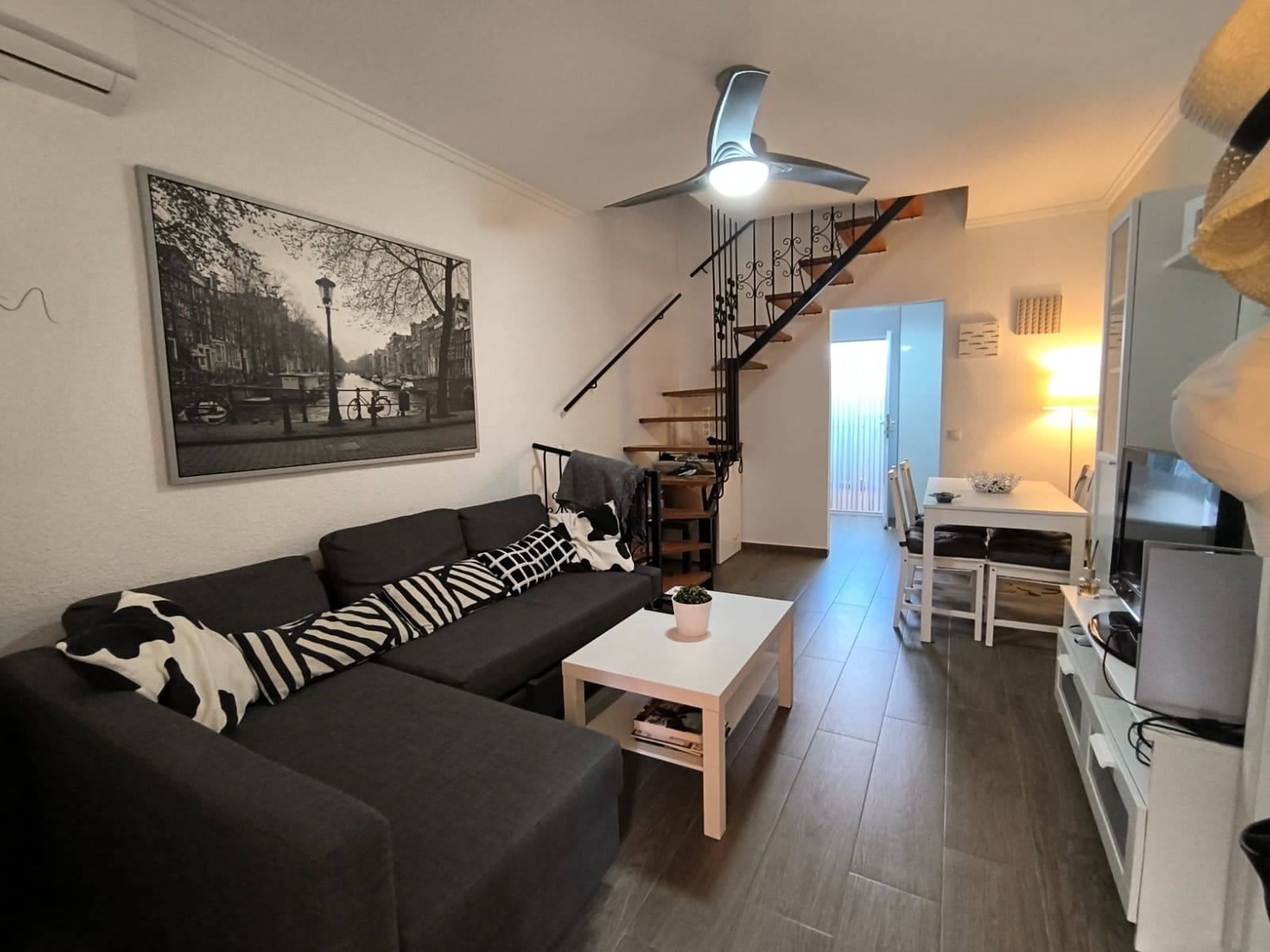 3 bedroom Apartment for sale in Los Alcazares with pool - € 129,900 (Ref: 9181557)