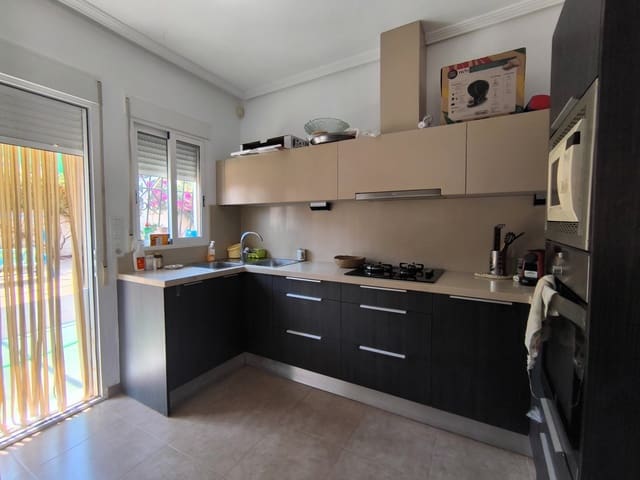 3 Zimmer Villa zu verkaufen in Los Alcázares mit Pool Garage - 242.000 € (Ref: 9194880)