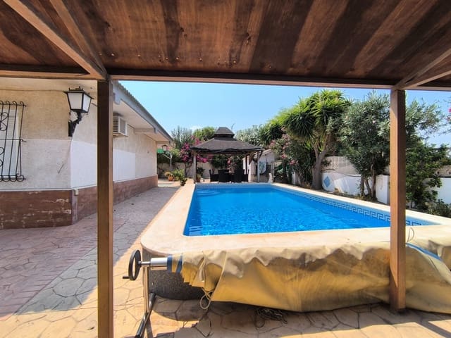 3 Zimmer Villa zu verkaufen in Los Alcázares mit Pool Garage - 242.000 € (Ref: 9194880)