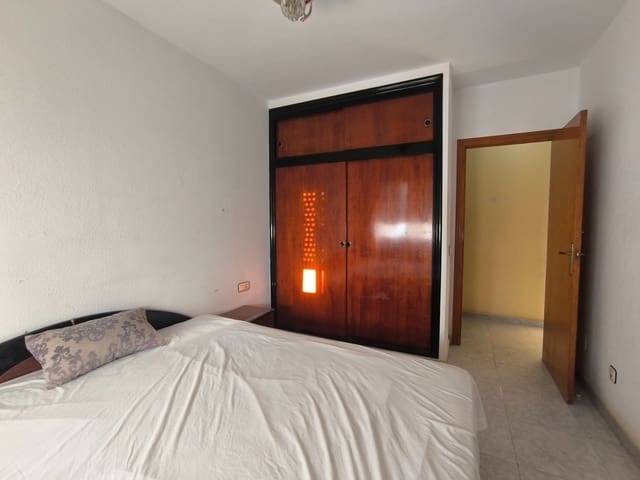 Piso de 3 habitaciones en Los Alcázares en venta - 93.000 € (Ref: 9350005)