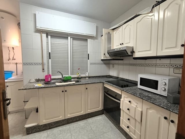 Piso de 3 habitaciones en Los Alcázares en venta - 93.000 € (Ref: 9350005)