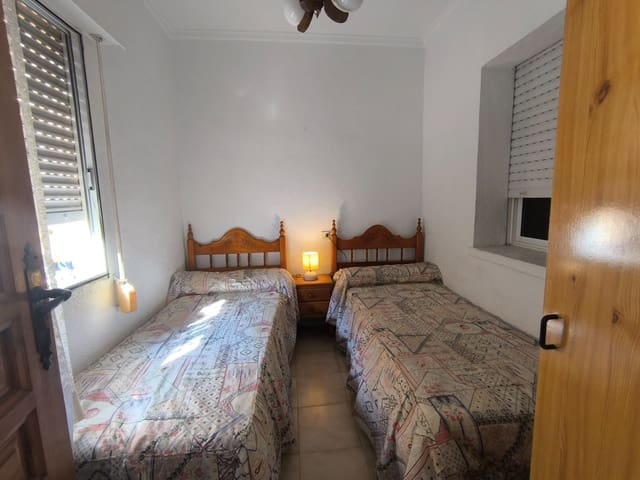 2 quarto Bungalow para venda em Los Narejos, Los Alcázares com piscina - 75 000 € (Ref: 9352127)