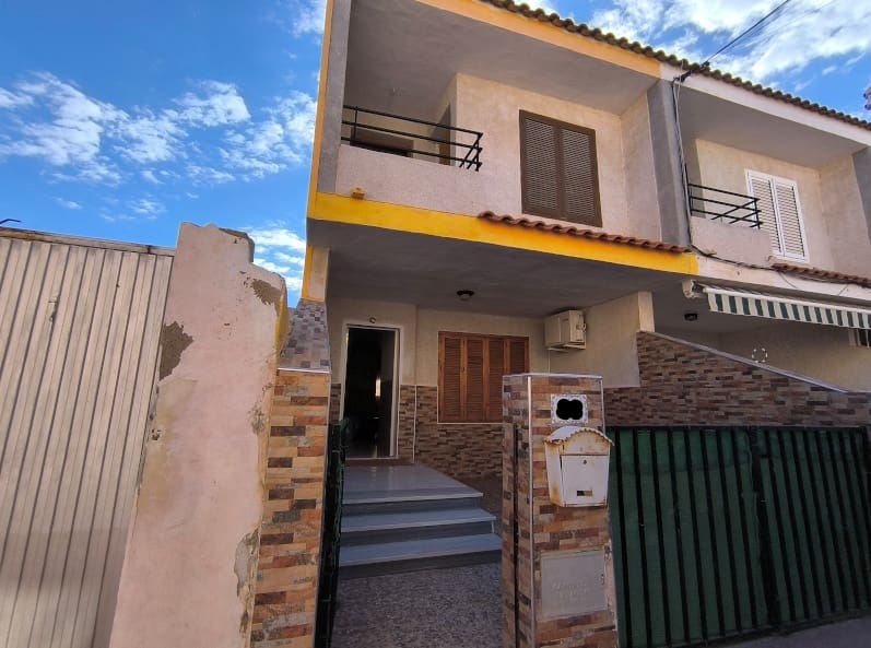 3 quarto Apartamento para venda em Los Alcazares com piscina - 146 000 € (Ref: 9404637)