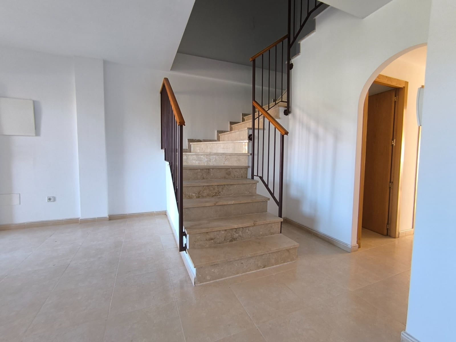 Apartamento de 3 habitaciones en Los Alcázares en venta con piscina garaje - 230.000 € (Ref: 9446899)