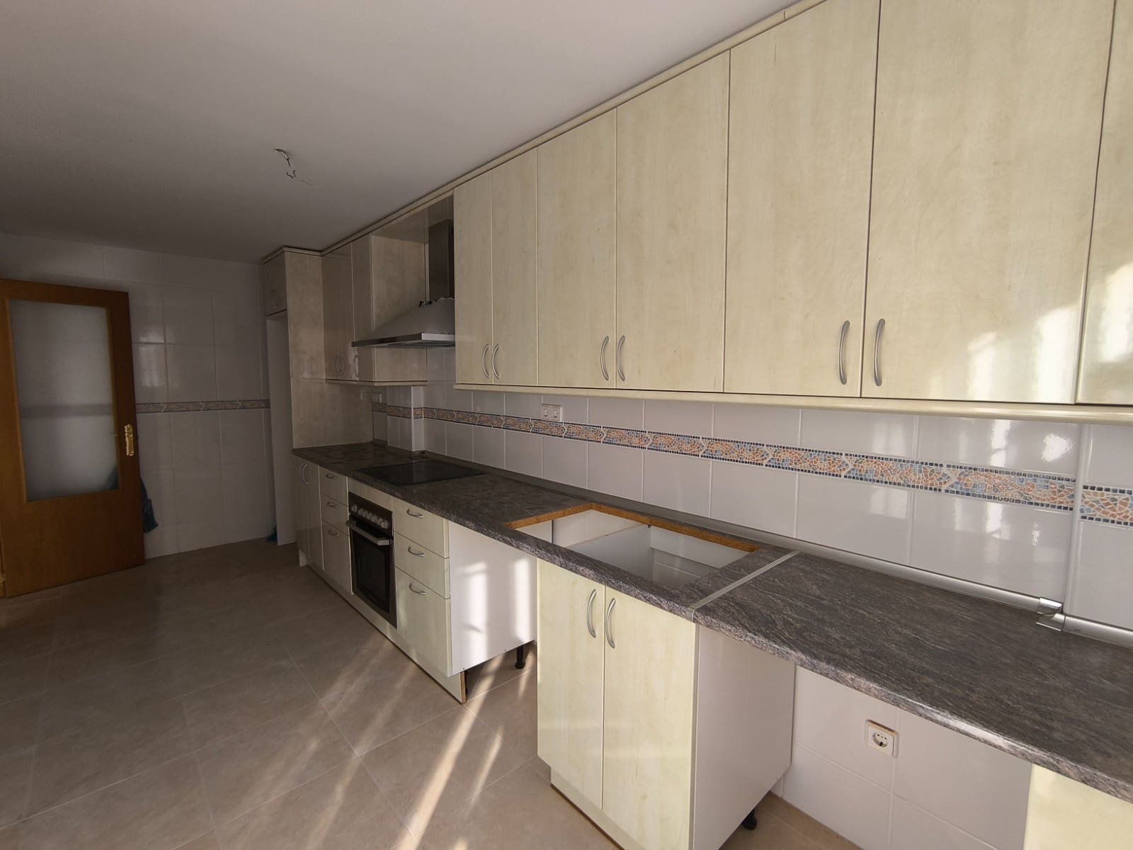 Apartamento de 3 habitaciones en Los Alcázares en venta con piscina garaje - 230.000 € (Ref: 9446899)