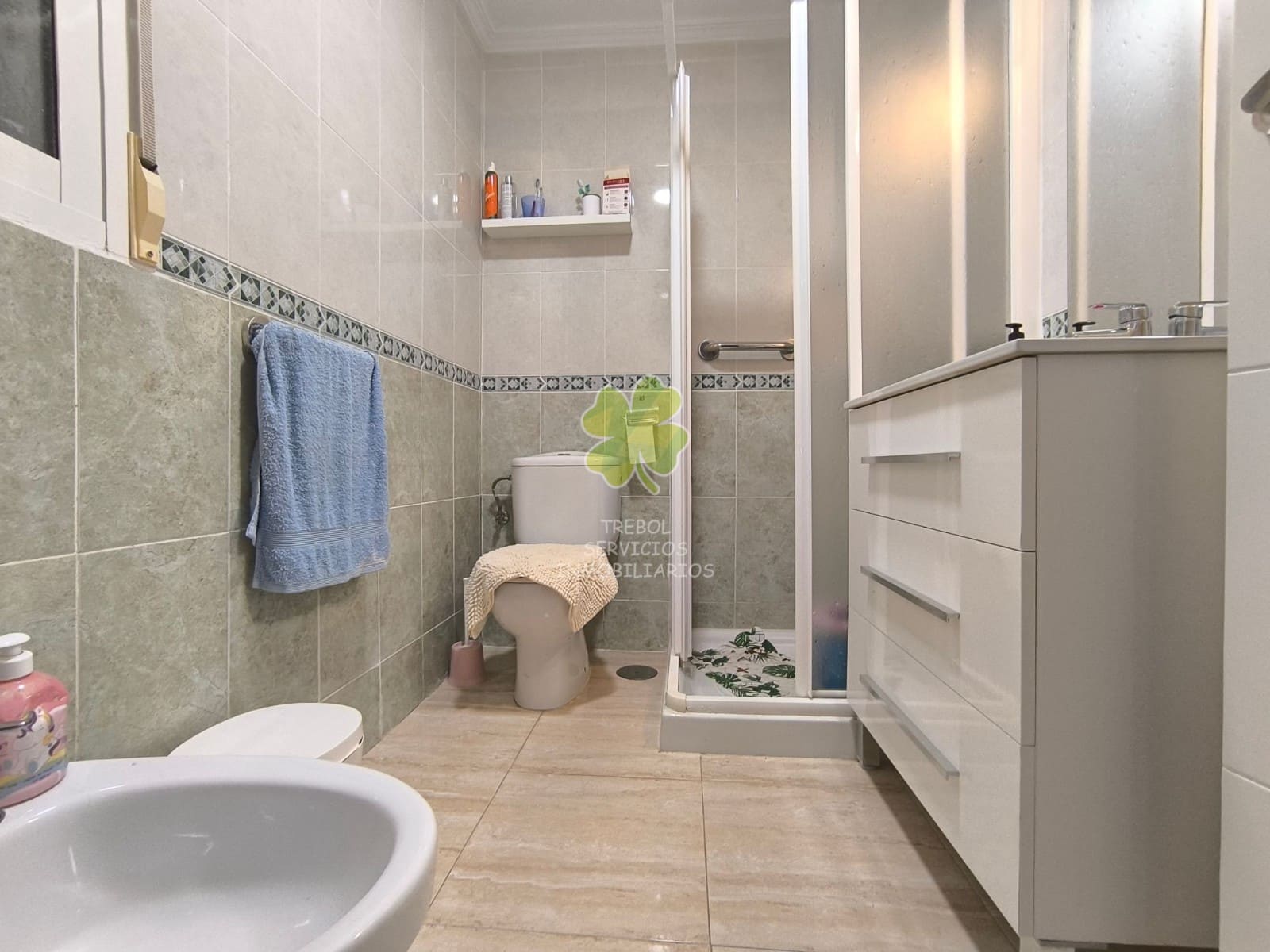 6 makuuhuone Maalaistalo myytävänä paikassa Los Alcazares mukana uima-altaan 
autotalli - 498 000 € (Ref: 9603004)